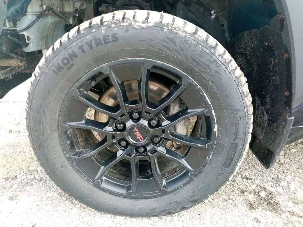 Toyota Tundra,  187 601 км, 2022 года в лизинг
