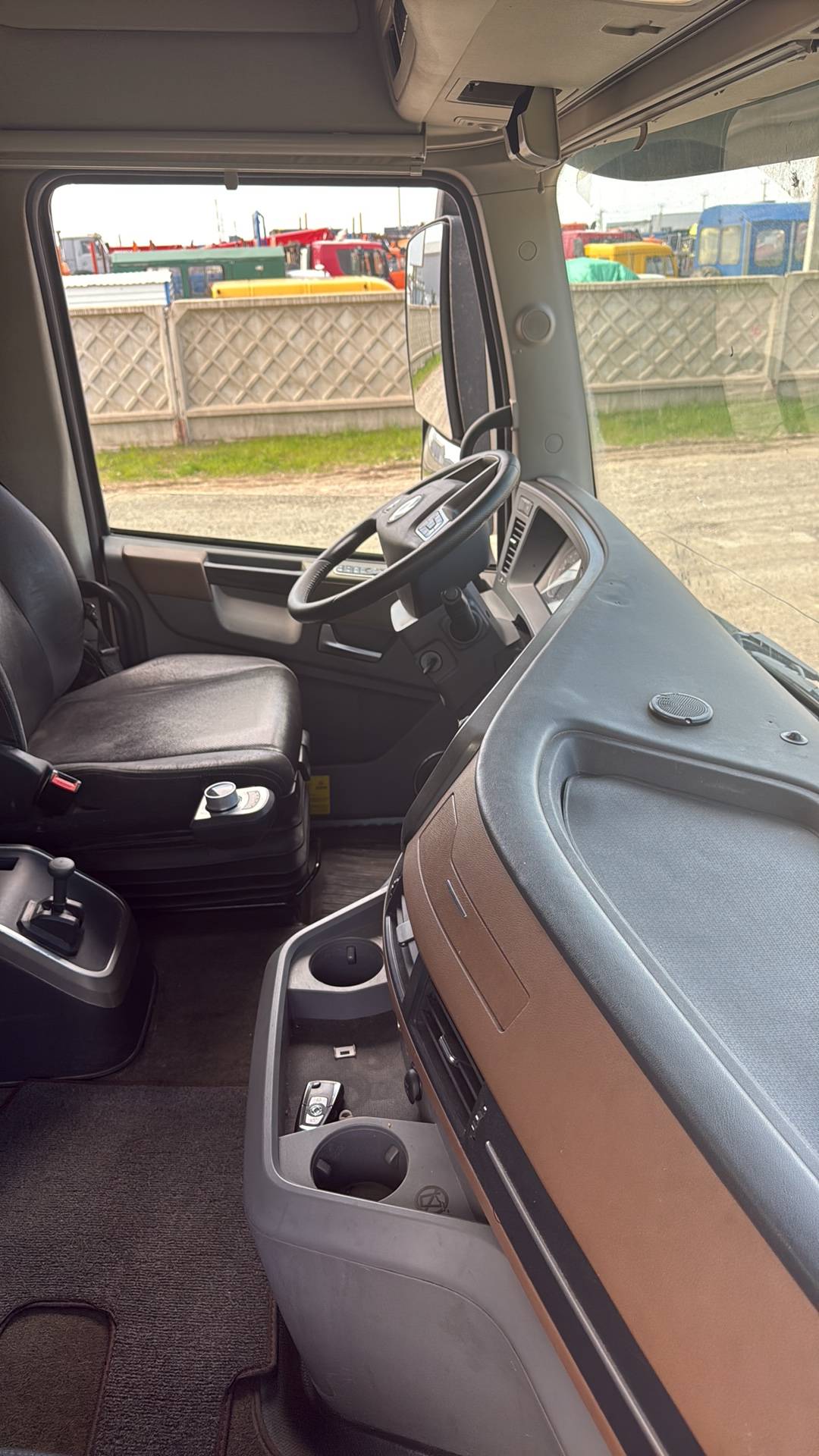DongFeng GX D111A 4x2,  451 230 км, 2023 года в лизинг