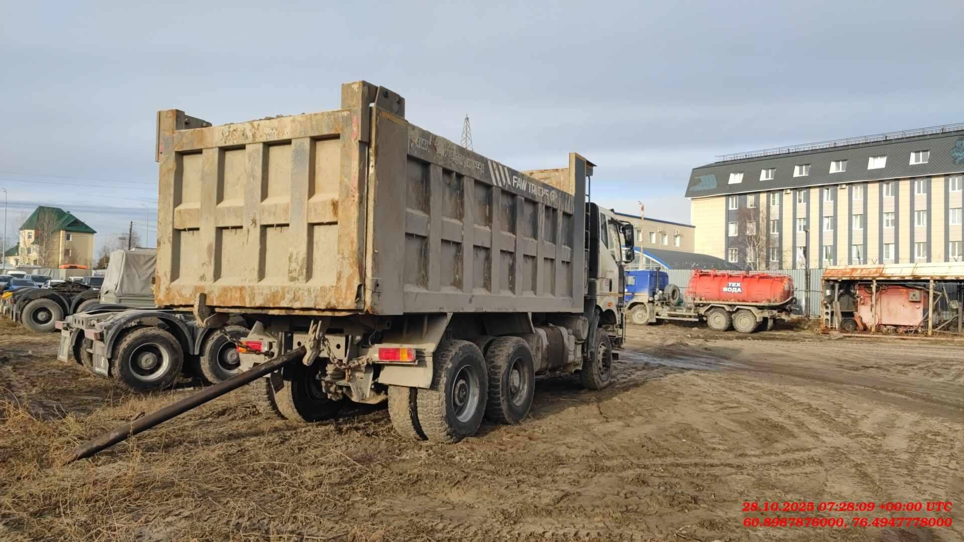 FAW CA3250P66K24L1TE5 6x6,  80 000 км, 2023 года