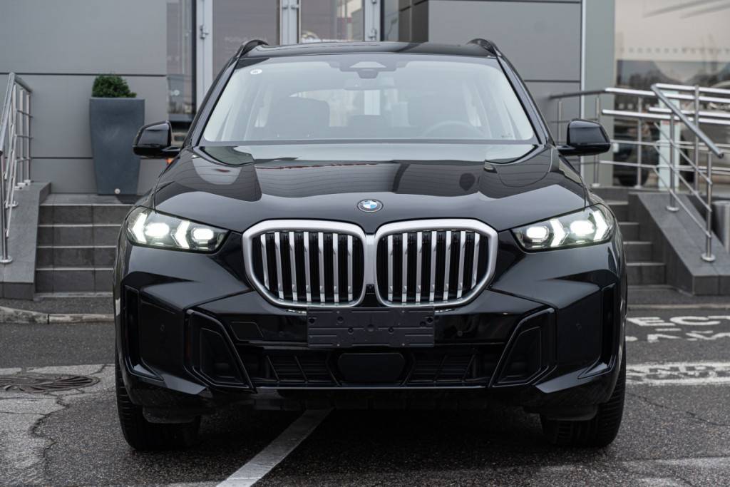 BMW X5 xDrive30Li AT Premium M Sport
