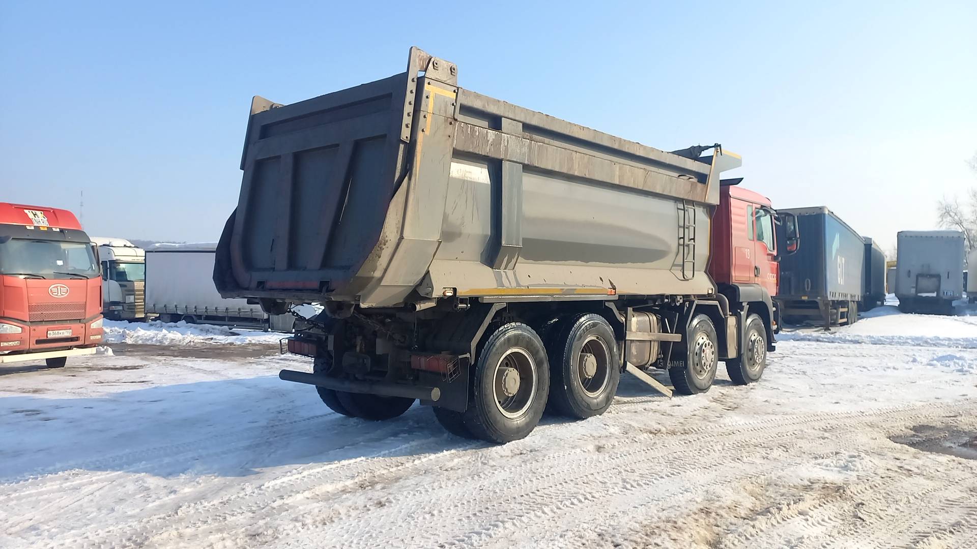 Sitrak ZZ3316V306ME,  180 175 км, 2023 года