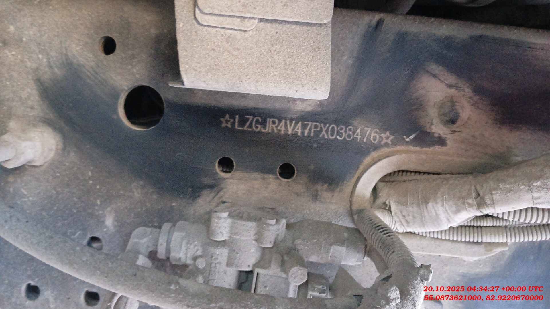 Shacman SX32586V384,  213 585 км, 2023 года в лизинг