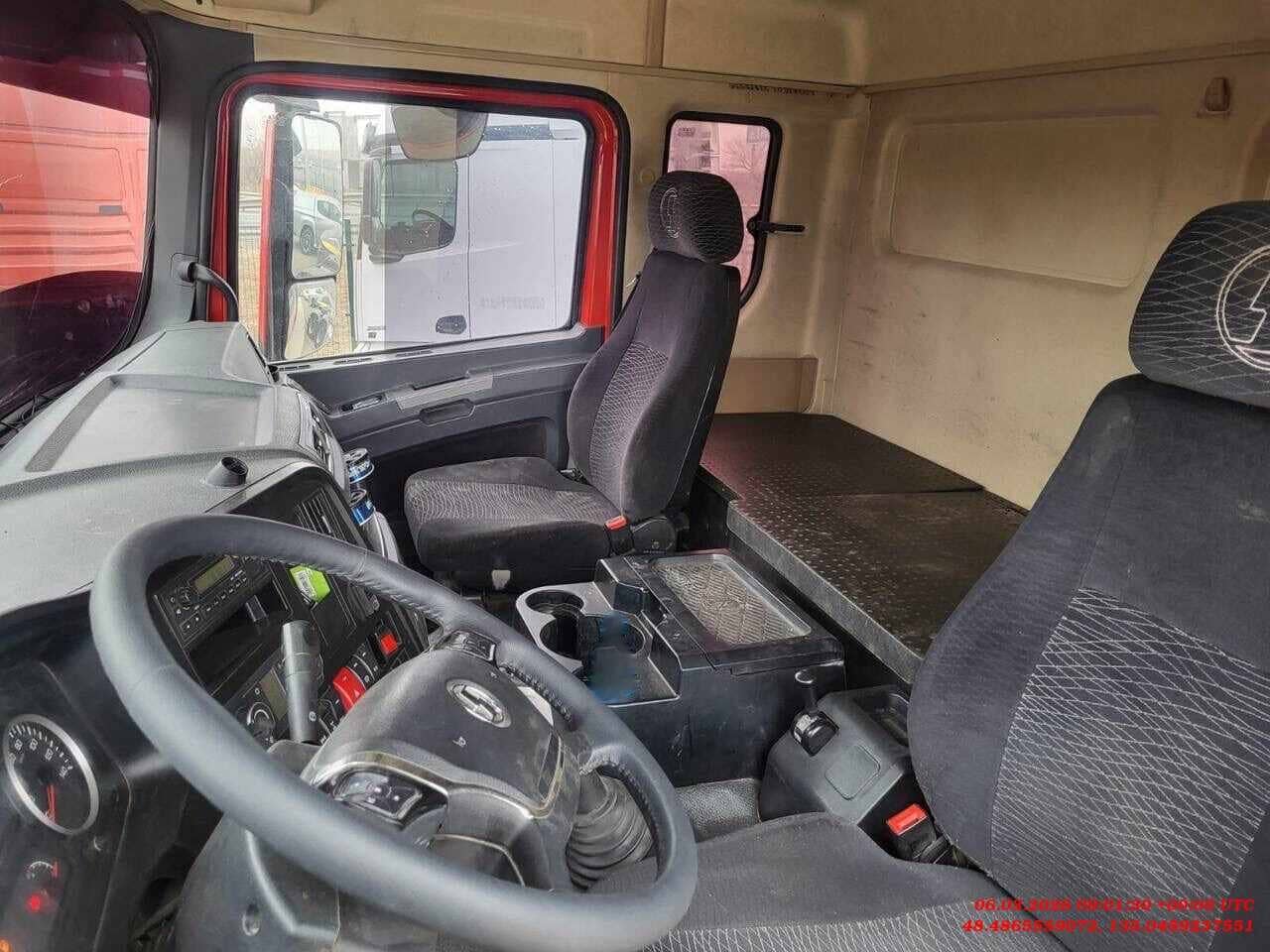 Shacman SX33186T366,  256 612 км, 2021 года
