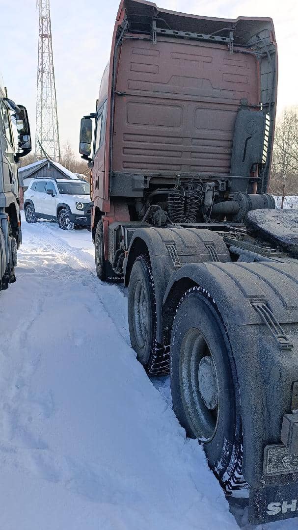 Shacman SX42584V324,  386 511 км, 2022 года в лизинг