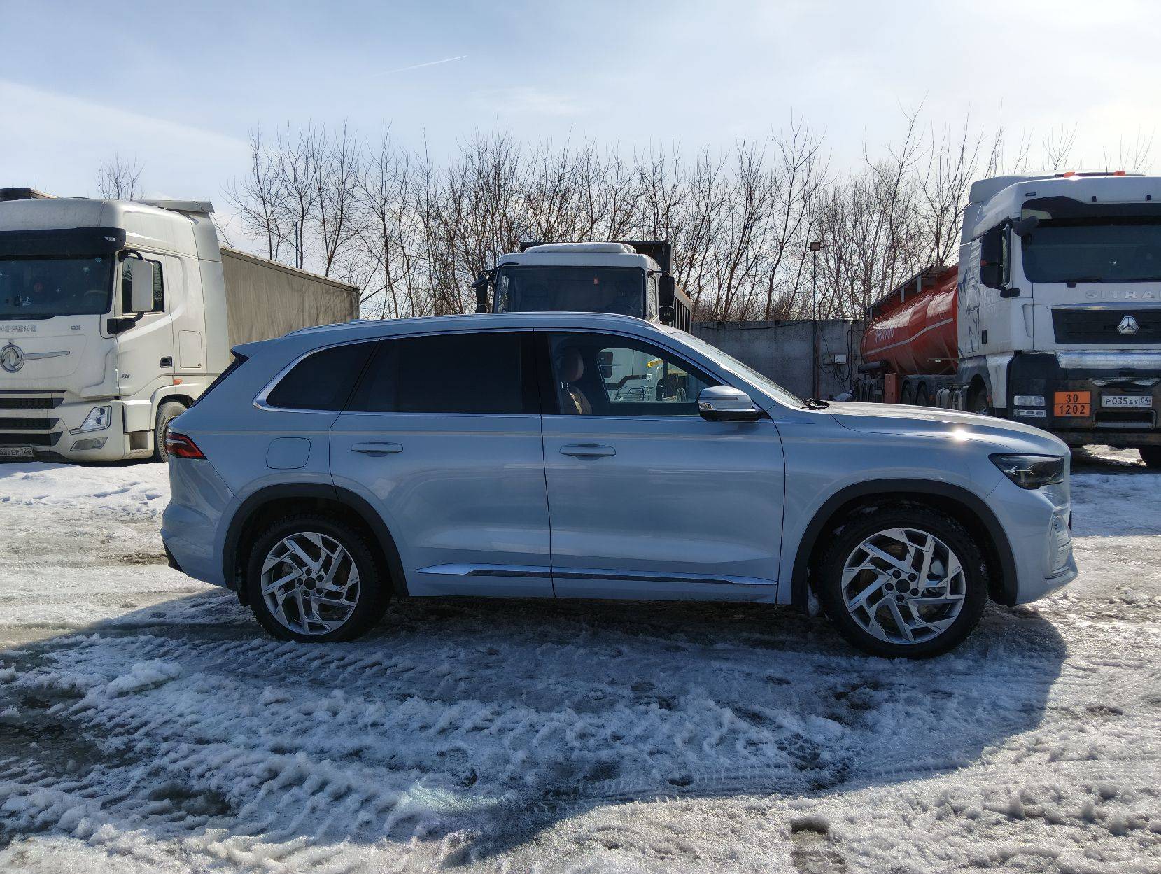 Geely Monjaro Hi-P (Xingyue L Hi-P),  40 068 км, 2022 года в лизинг