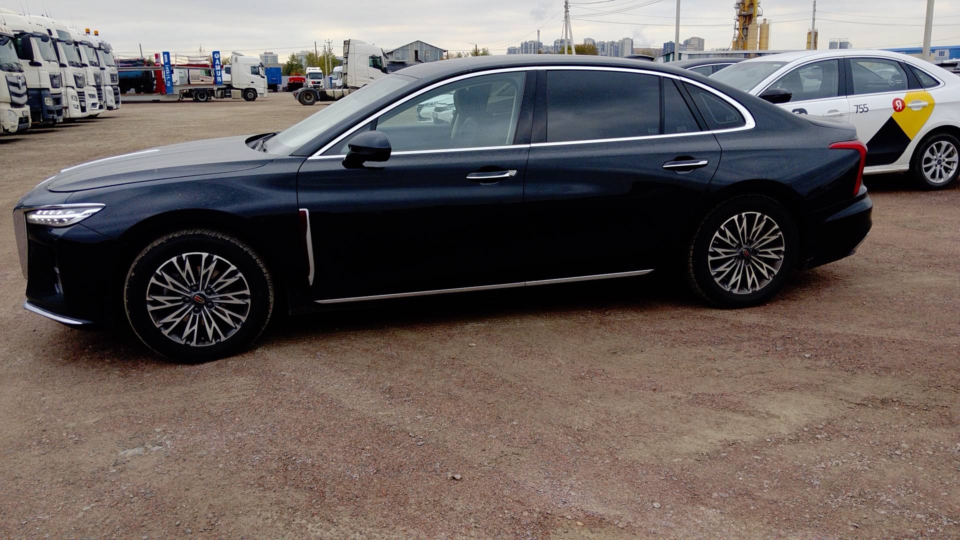 Hongqi H5,  161 554 км, 2023 года в лизинг