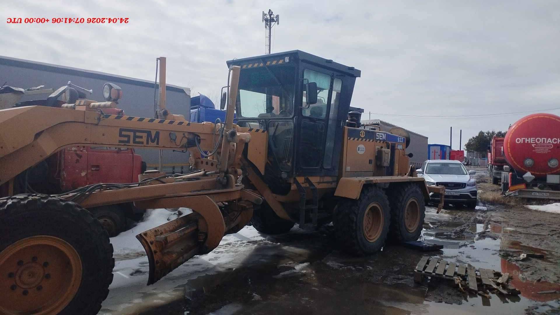 SEM 922 AWD