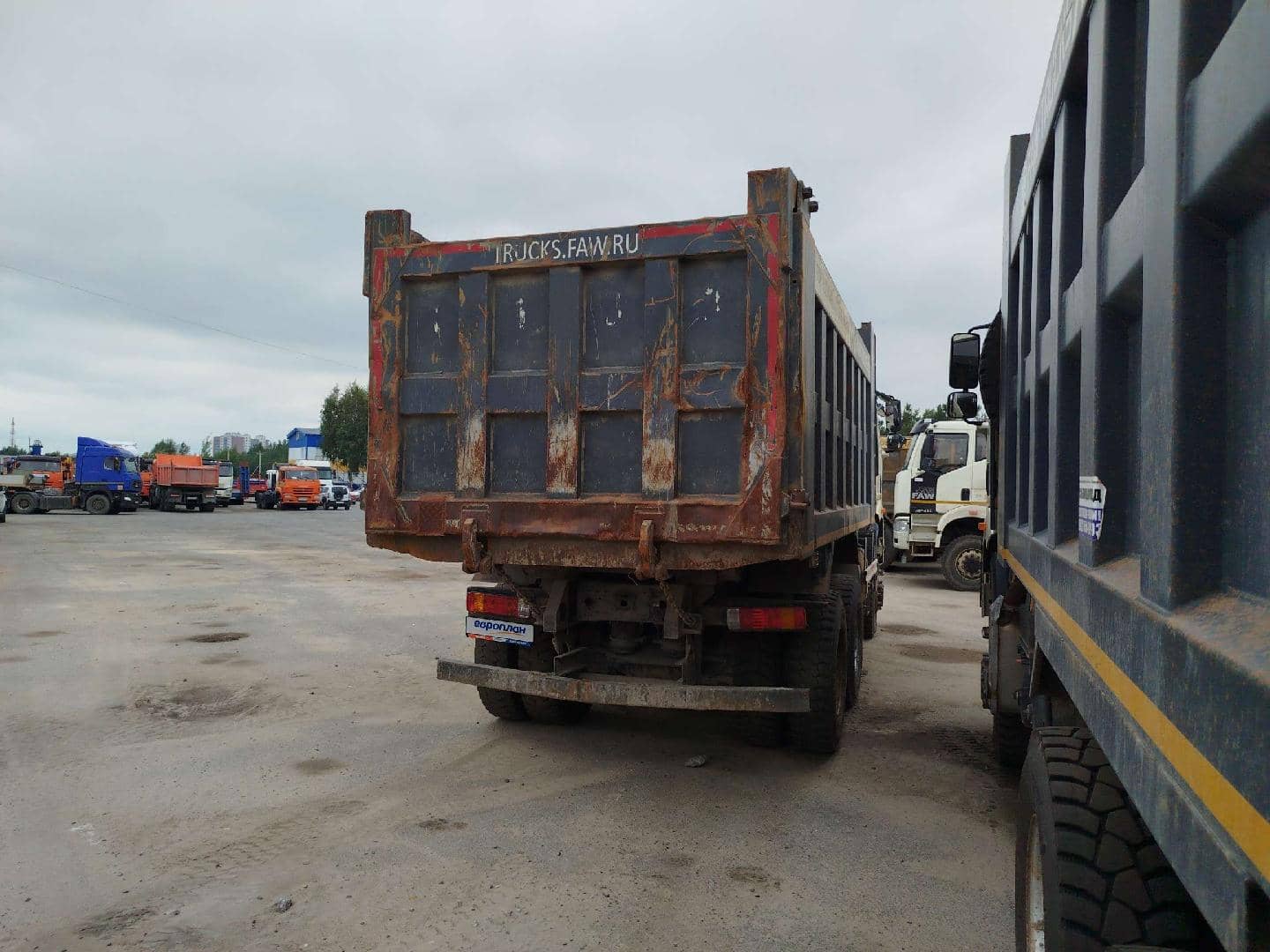 FAW CA3250P66K24L1TE5 6x6,  127 150 км, 2023 года в лизинг