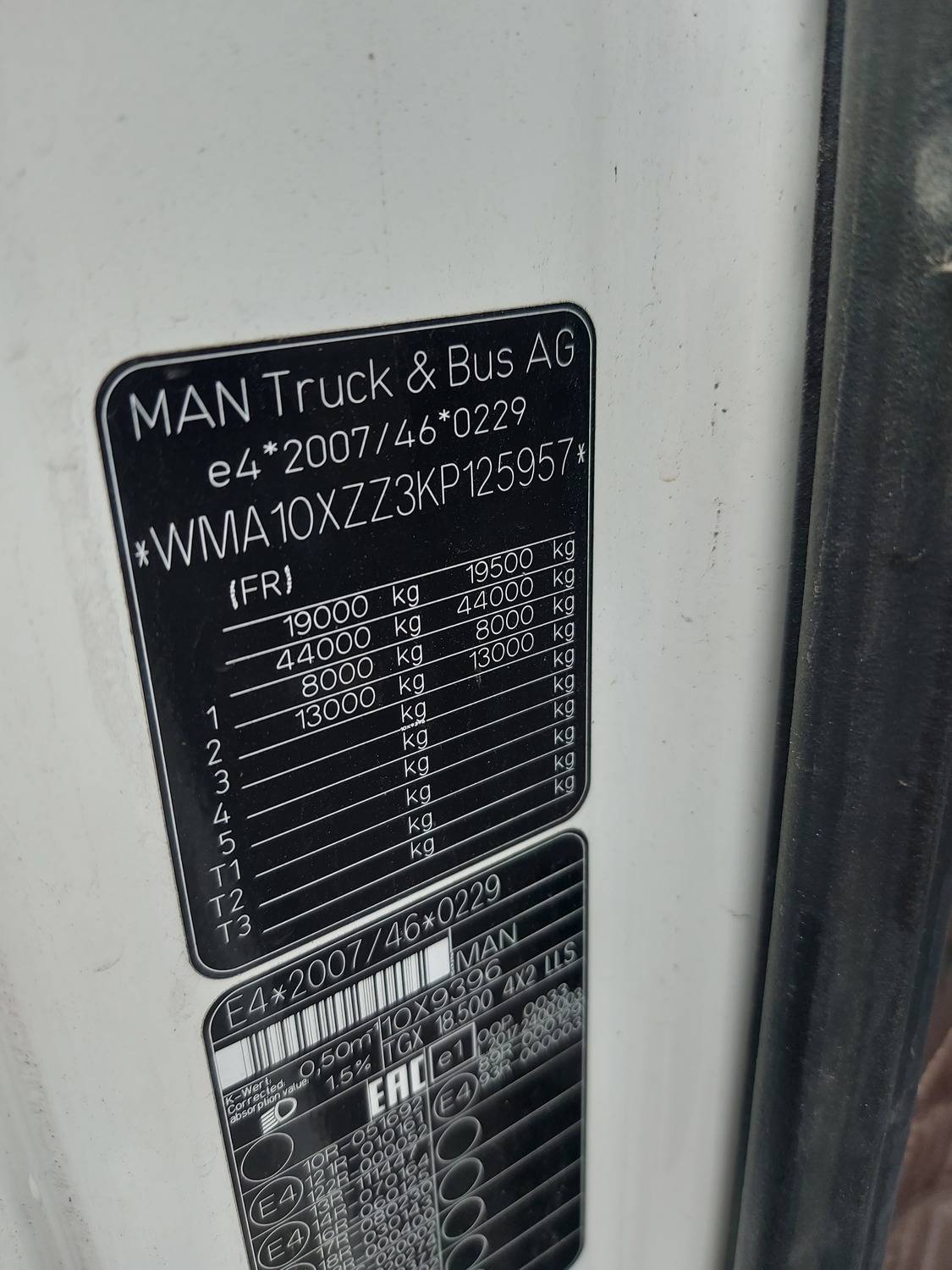 MAN TGX 18.500 4X2 LLS Лот 000000325