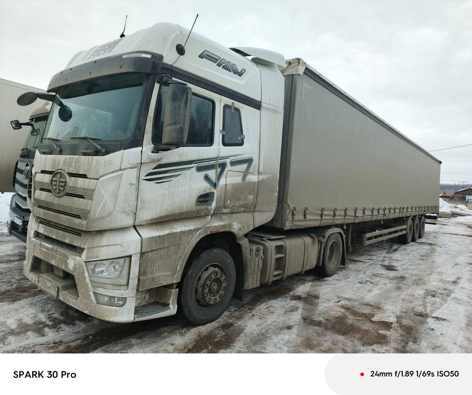 FAW CA4180P77K25E5 4x2