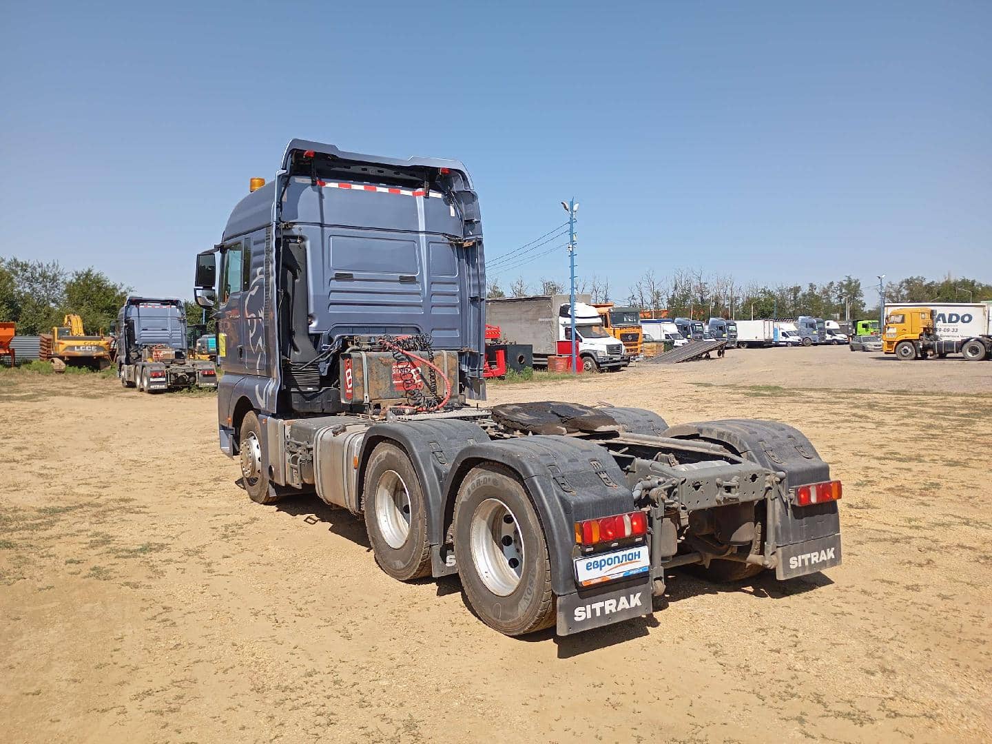 Sitrak С7Н MAX 6×4 ZZ4256V364HE,  129 836 км, 2023 года в лизинг