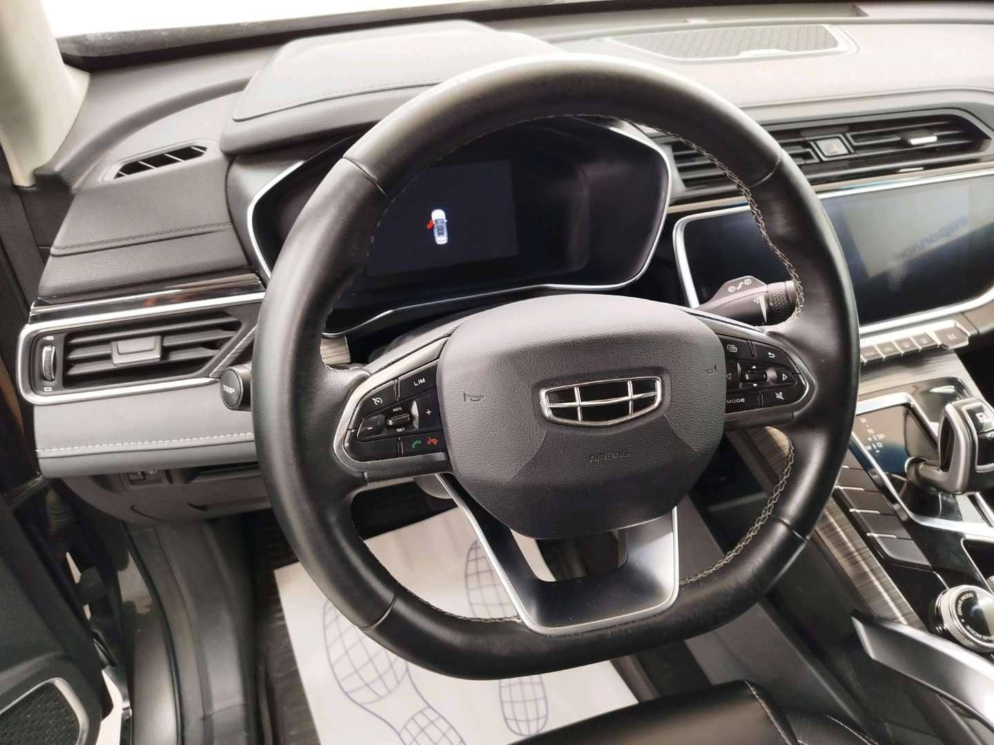 Geely Atlas Pro,  283 586 км, 2023 года в лизинг