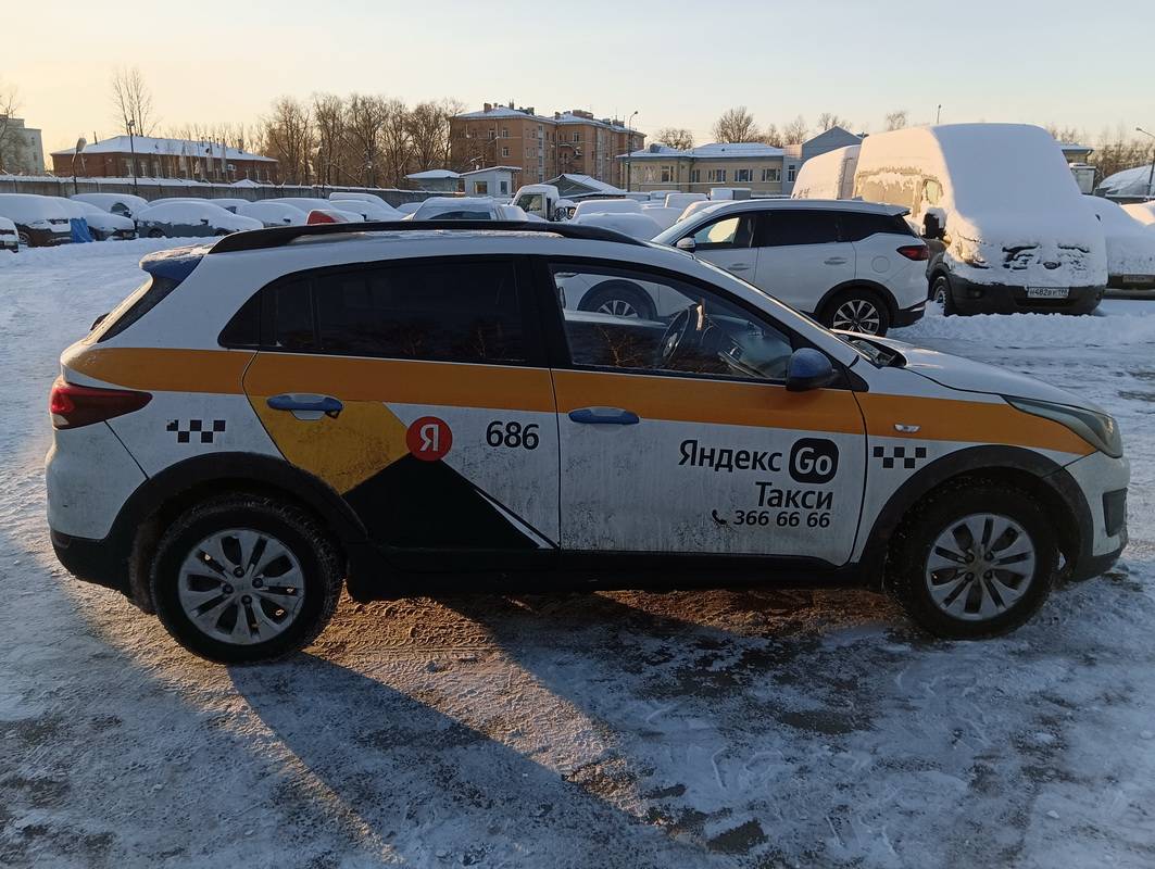 KIA Rio X-Line,  251 112 км, 2019 года в лизинг