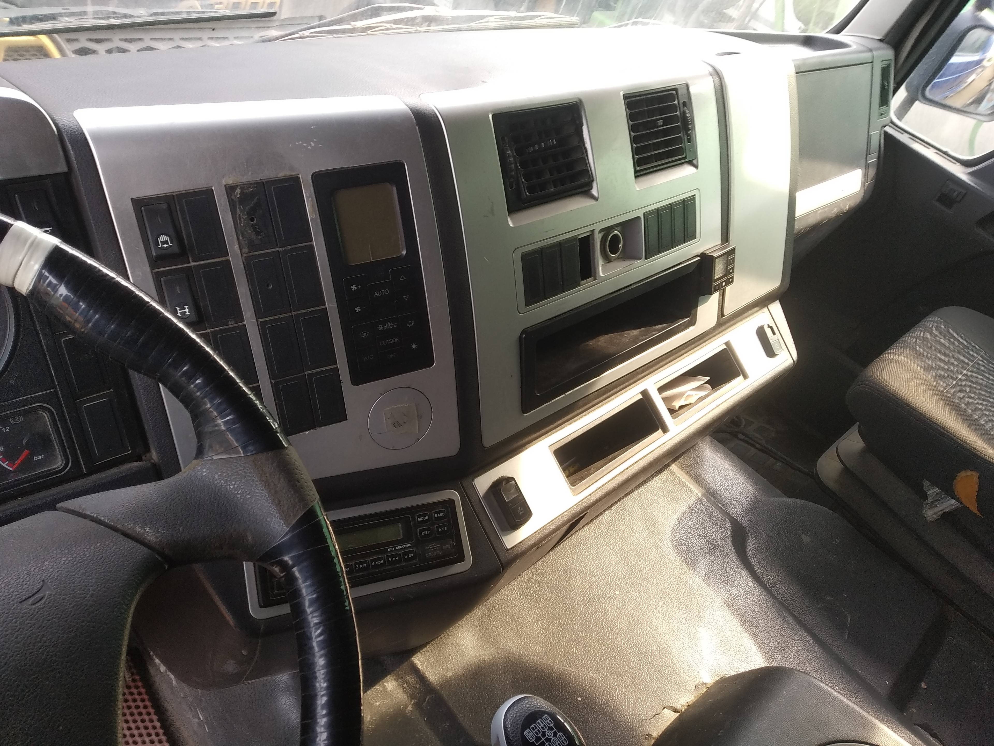 Shacman SX5318GJB6T326  Лот 000007842