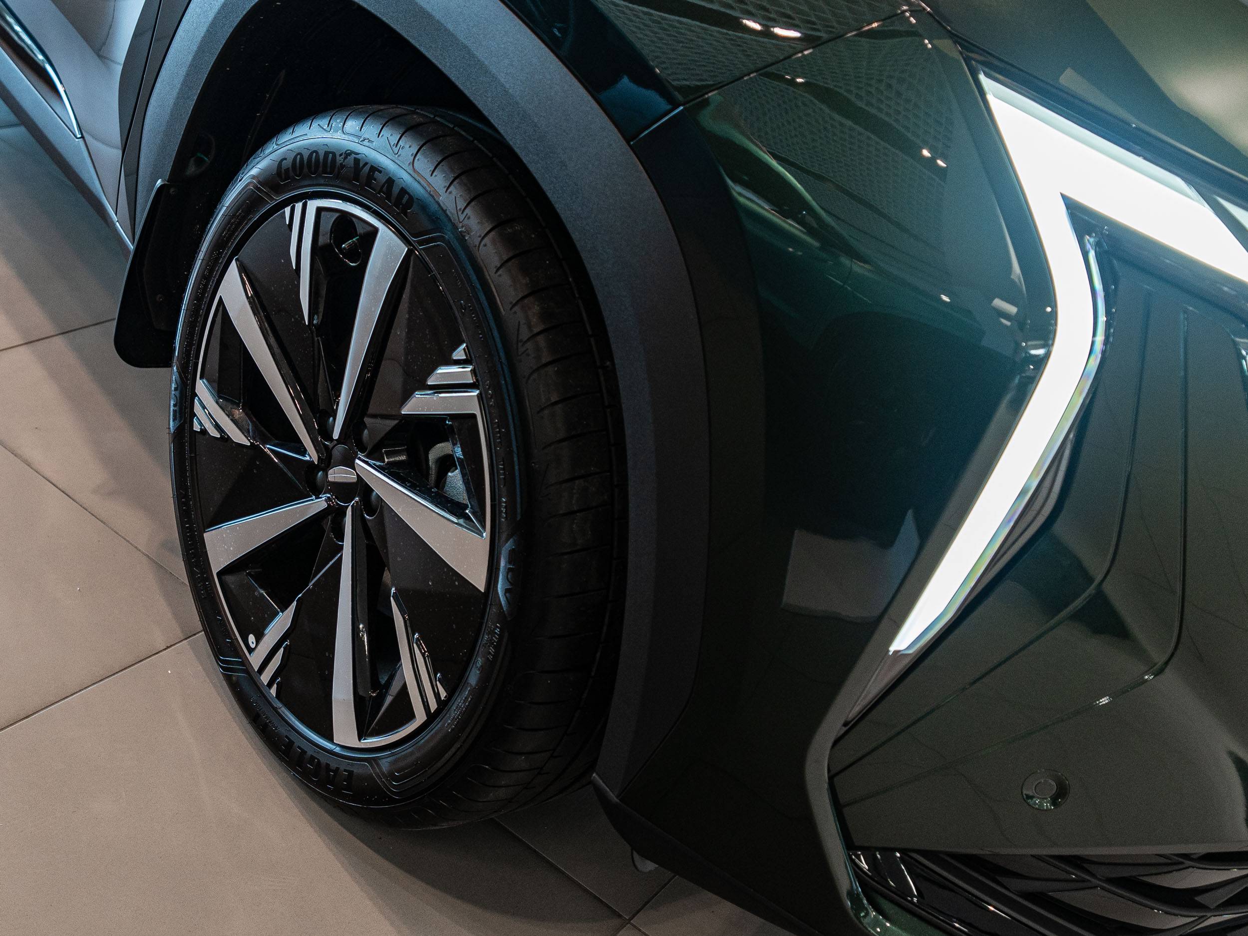 Geely Atlas Flagship 2.0T 8AT 4WD