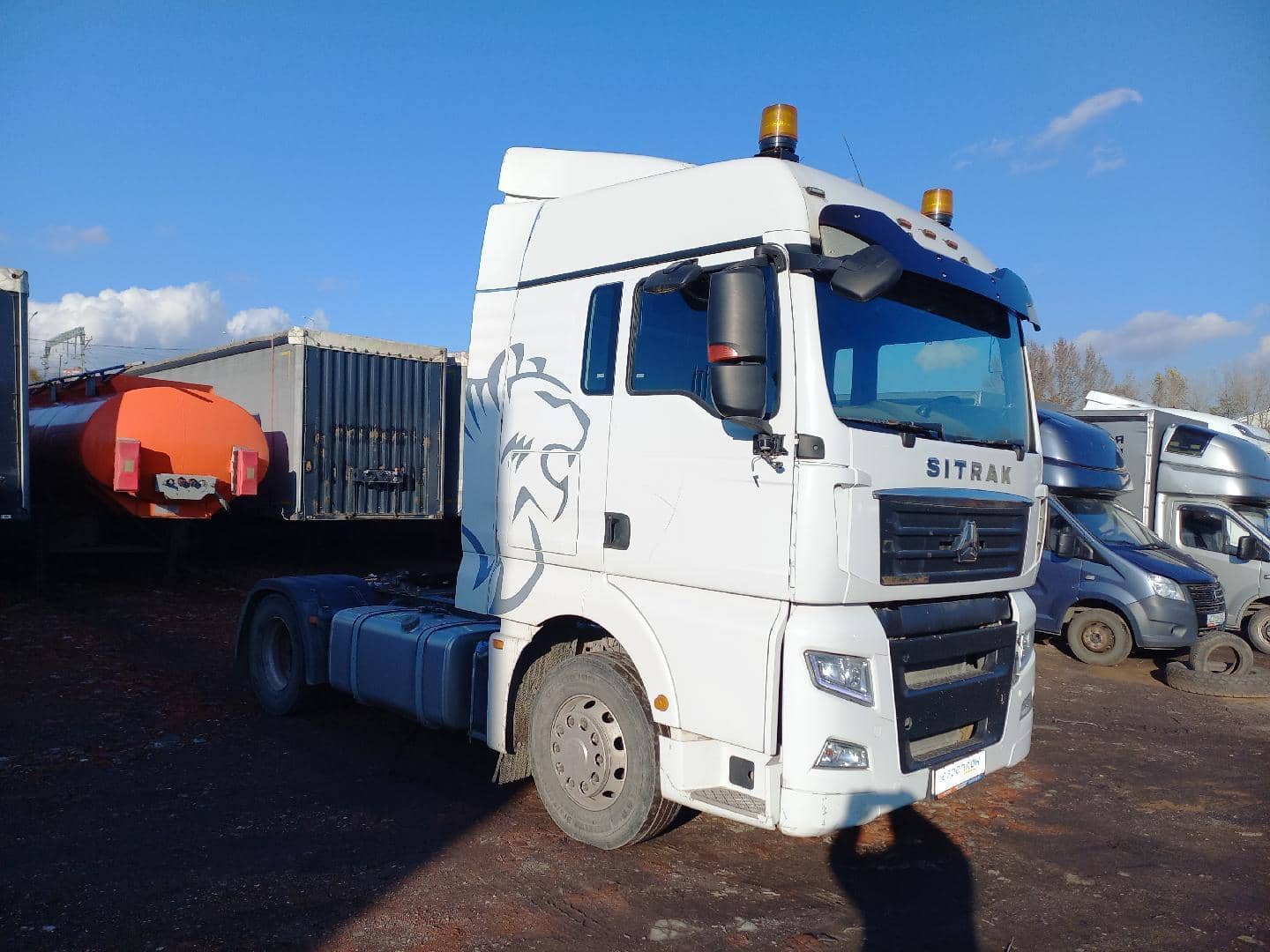 Sitrak C7H 4x2 ZZ4186V361HE,  225 282 км, 2023 года в лизинг
