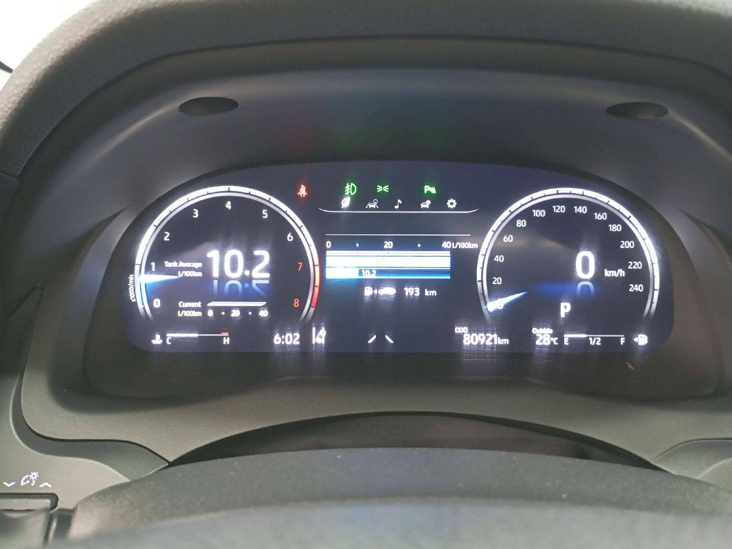 Toyota Camry,  80 920 км, 2023 года в лизинг