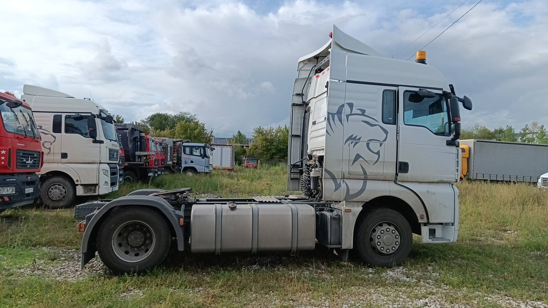 Sitrak C7H 4x2 ZZ4186V361HE,  50 768 км, 2023 года в лизинг