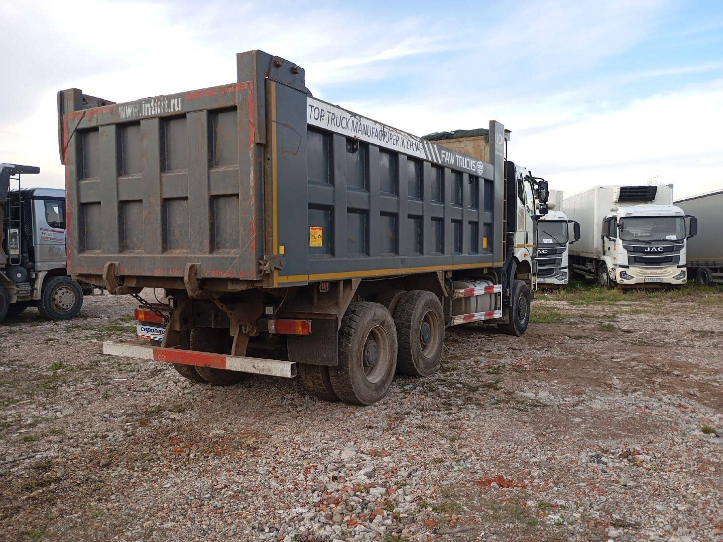 FAW CA3250P66K24T1E5 6х4,  190 966 км, 2022 года в лизинг