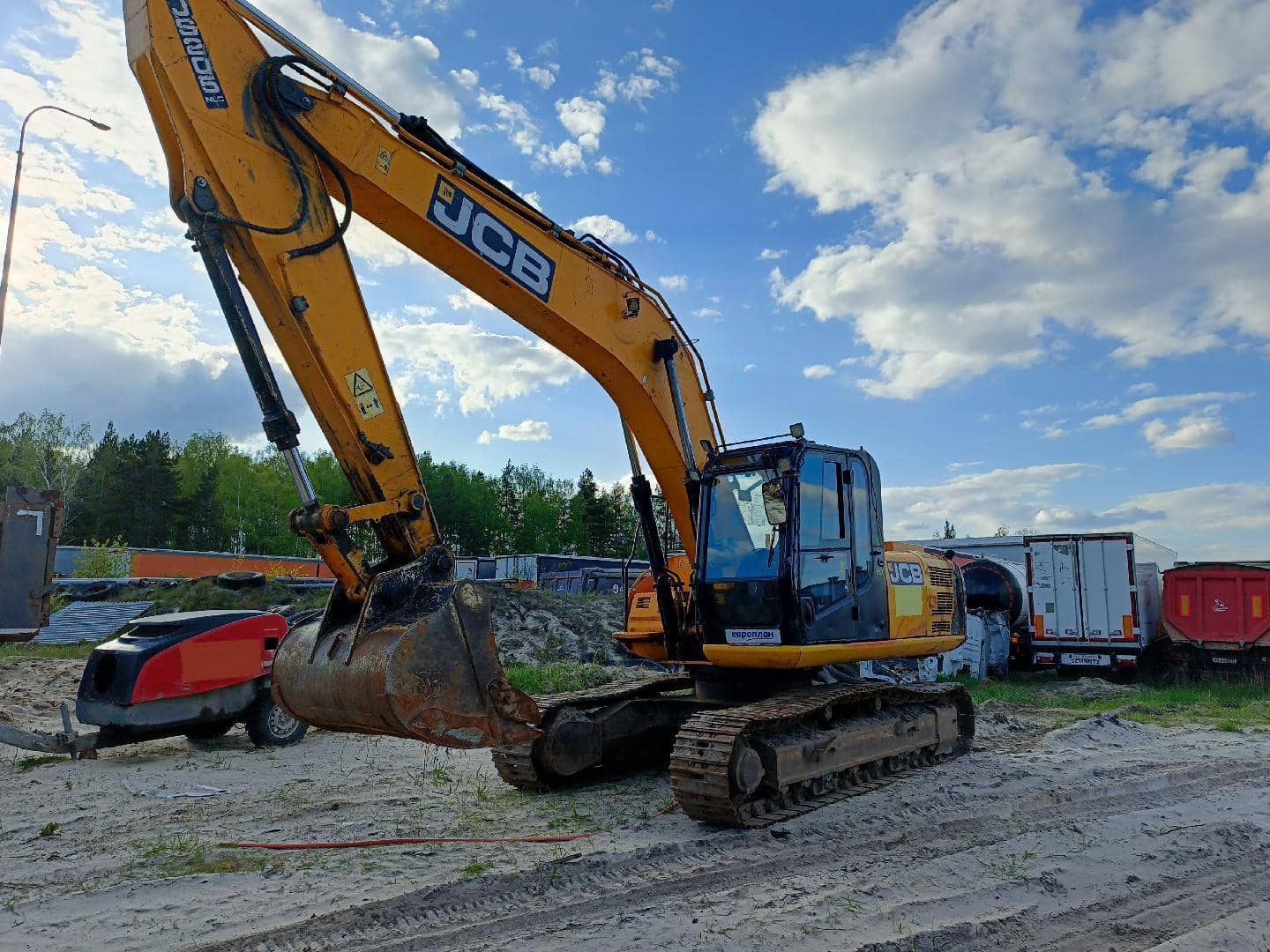 JCB JS205NLC,  229 км, 2020 года в лизинг