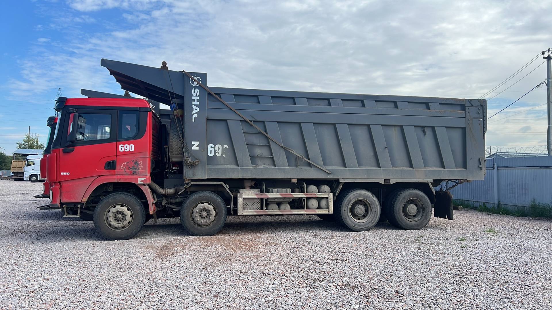 Shacman SX331863366,  133 001 км, 2023 года в лизинг