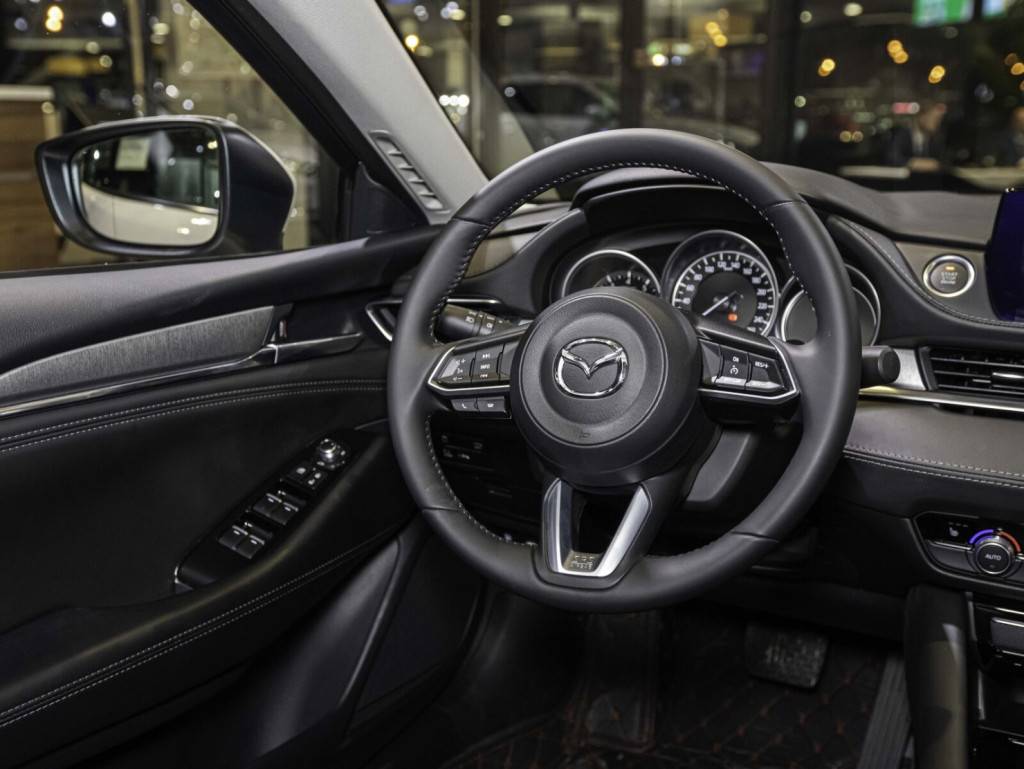 Mazda Mazda6 Atenza Blue Sky Sports 2.5 6AT