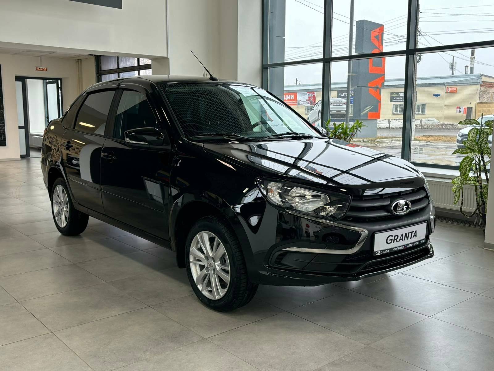 Lada Granta седан Comfort 24 1.6 106hp 5MT