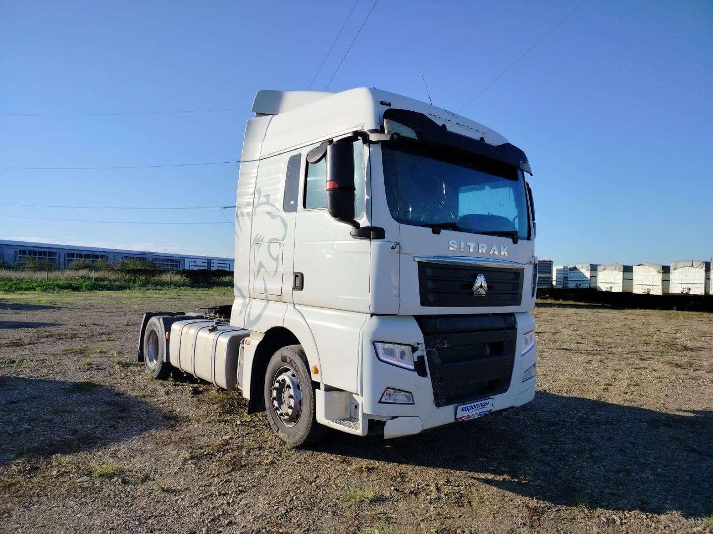 Sitrak C7H 4x2 ZZ4186V361HE,  500 000 км, 2022 года в лизинг