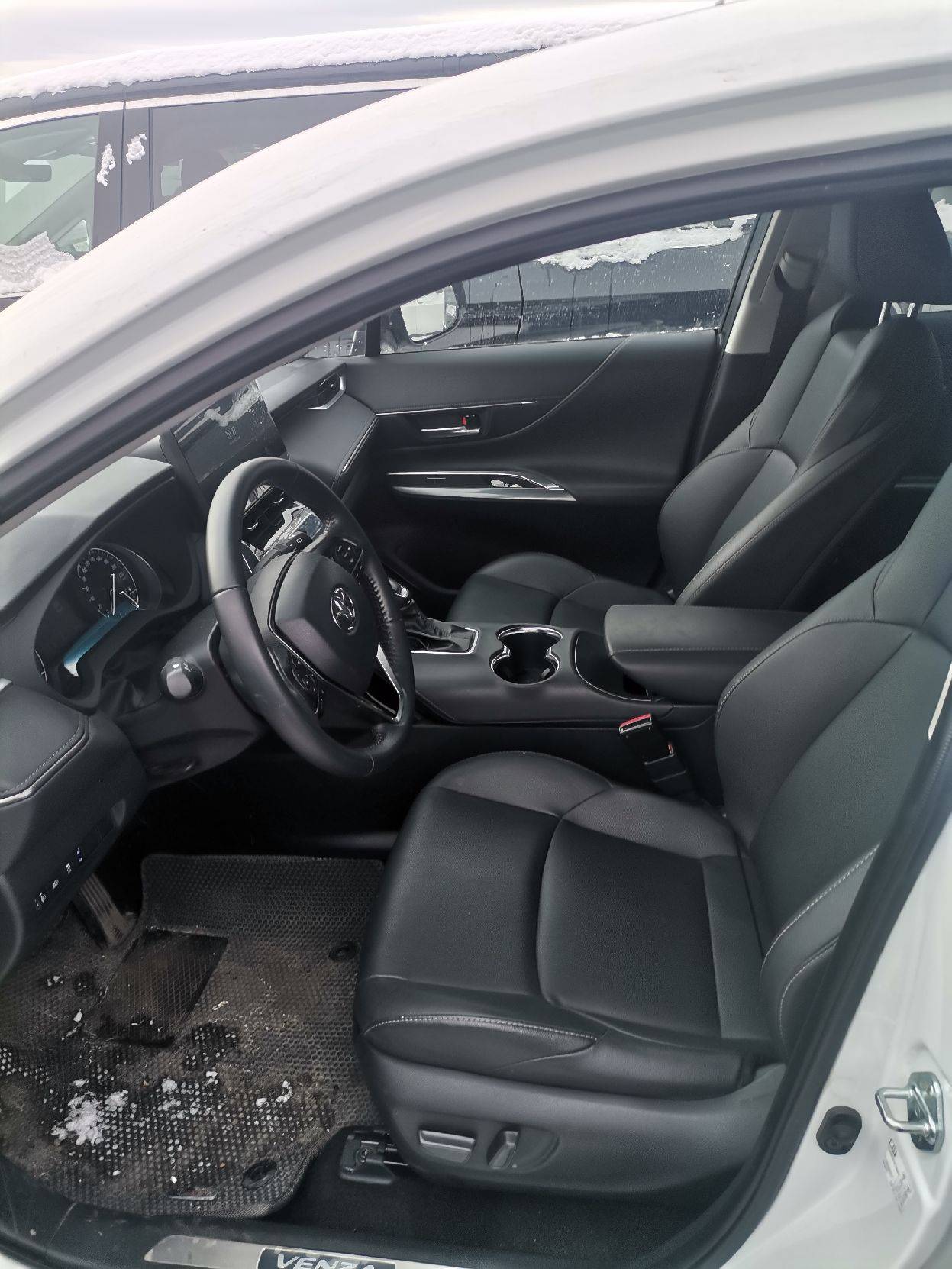 Toyota Venza,  42 161 км, 2023 года в лизинг