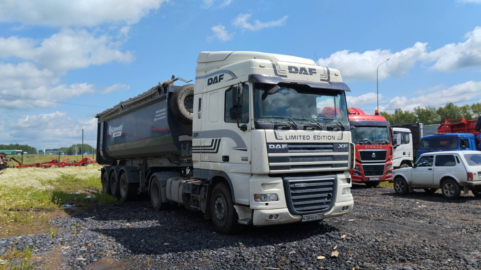 DAF XF105.460 FT 4x2 (Space Cab)