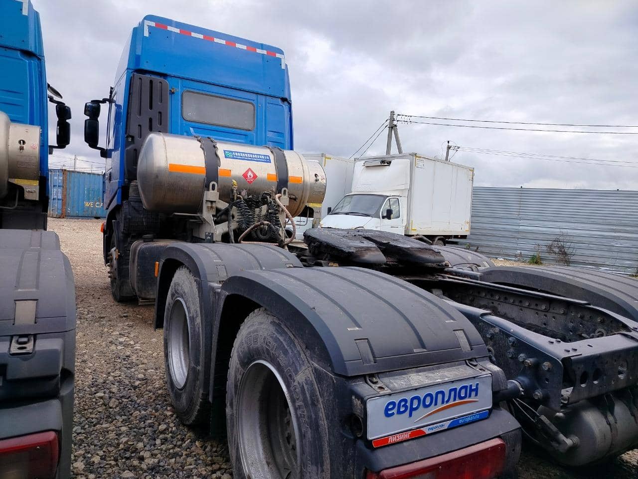 HONGYAN CQ4187HD12381T LNG,  11 797 км, 2023 года в лизинг