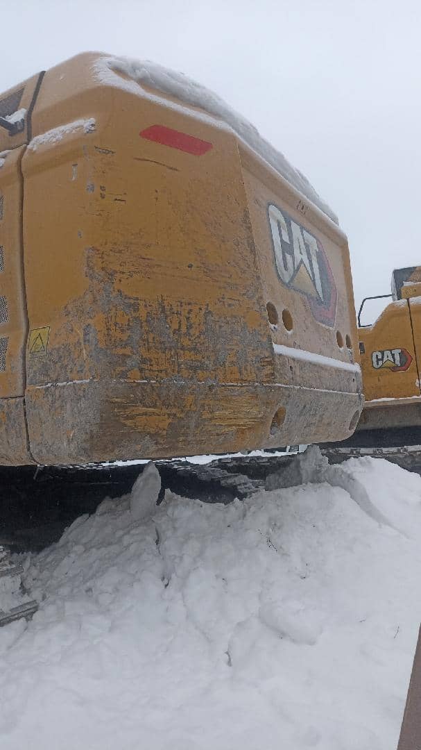 CATERPILLAR 374,  6 686 км, 2021 года в лизинг