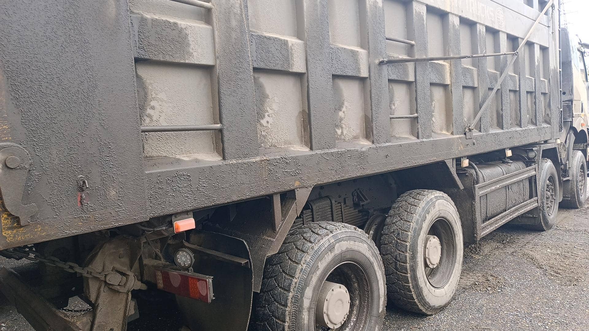 FAW CA3310P66K24T4E5 8х4,  363 862 км, 2023 года в лизинг