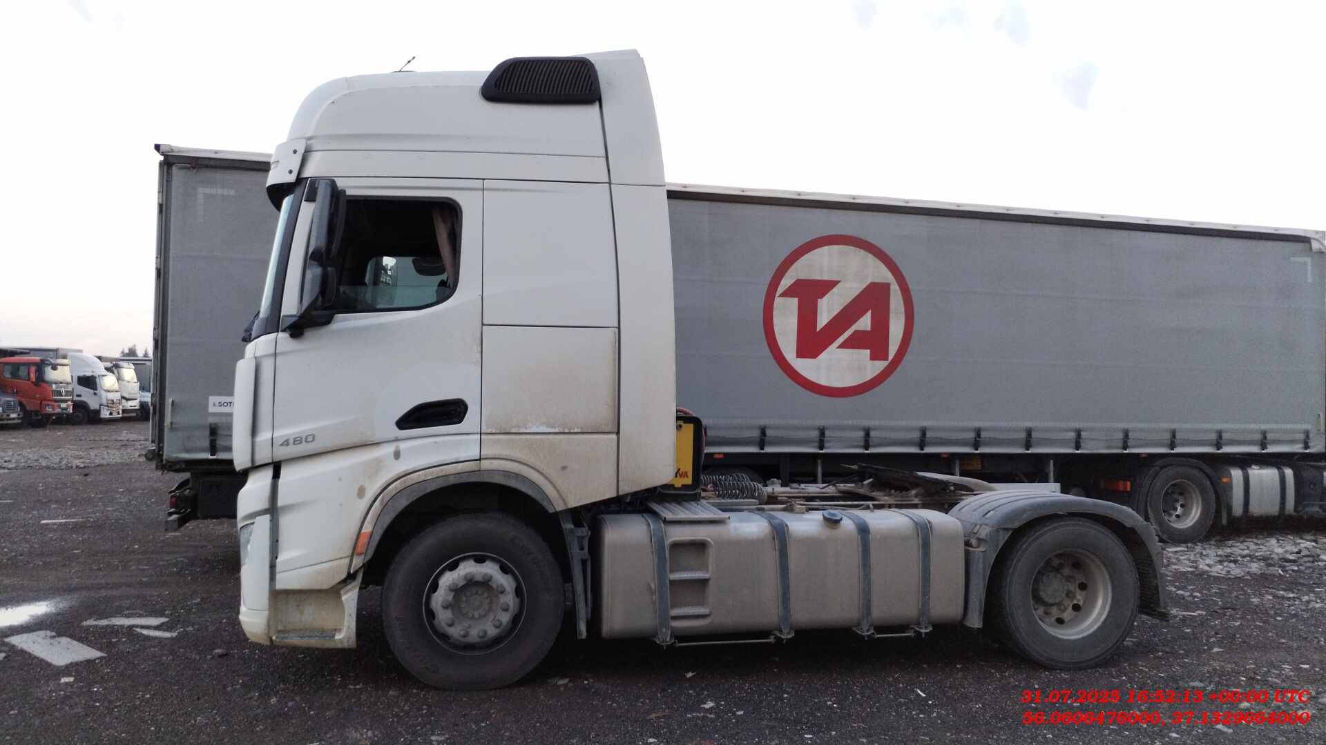 Shacman SX4188YY381,  149 735 км, 2024 года в лизинг