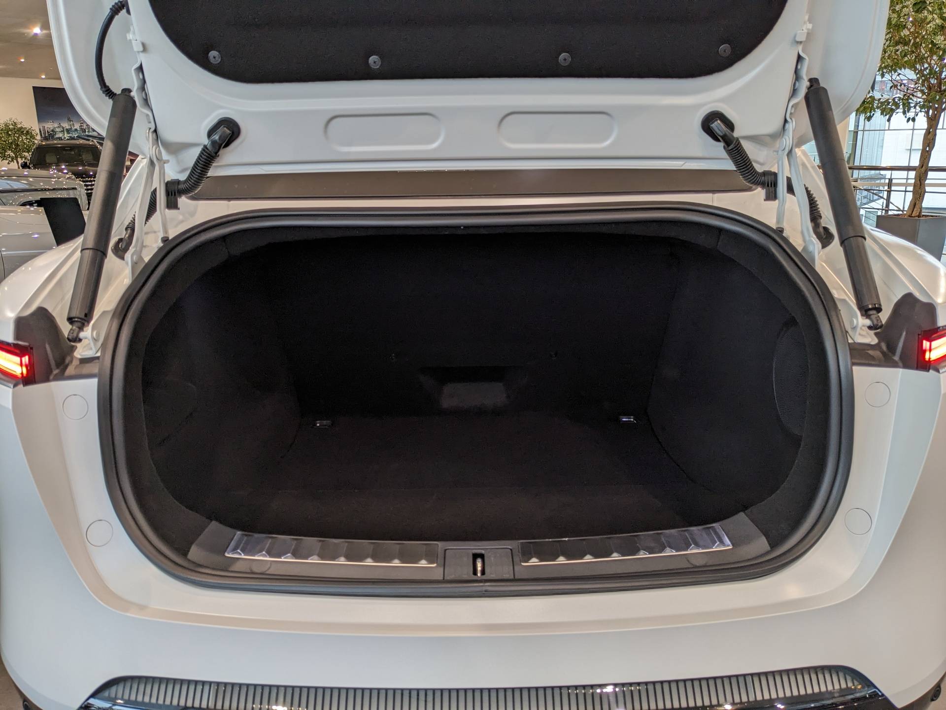 Avatr 11 116 kWh AWD 4 seats
