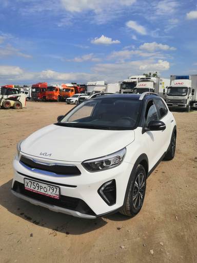 KIA KX1