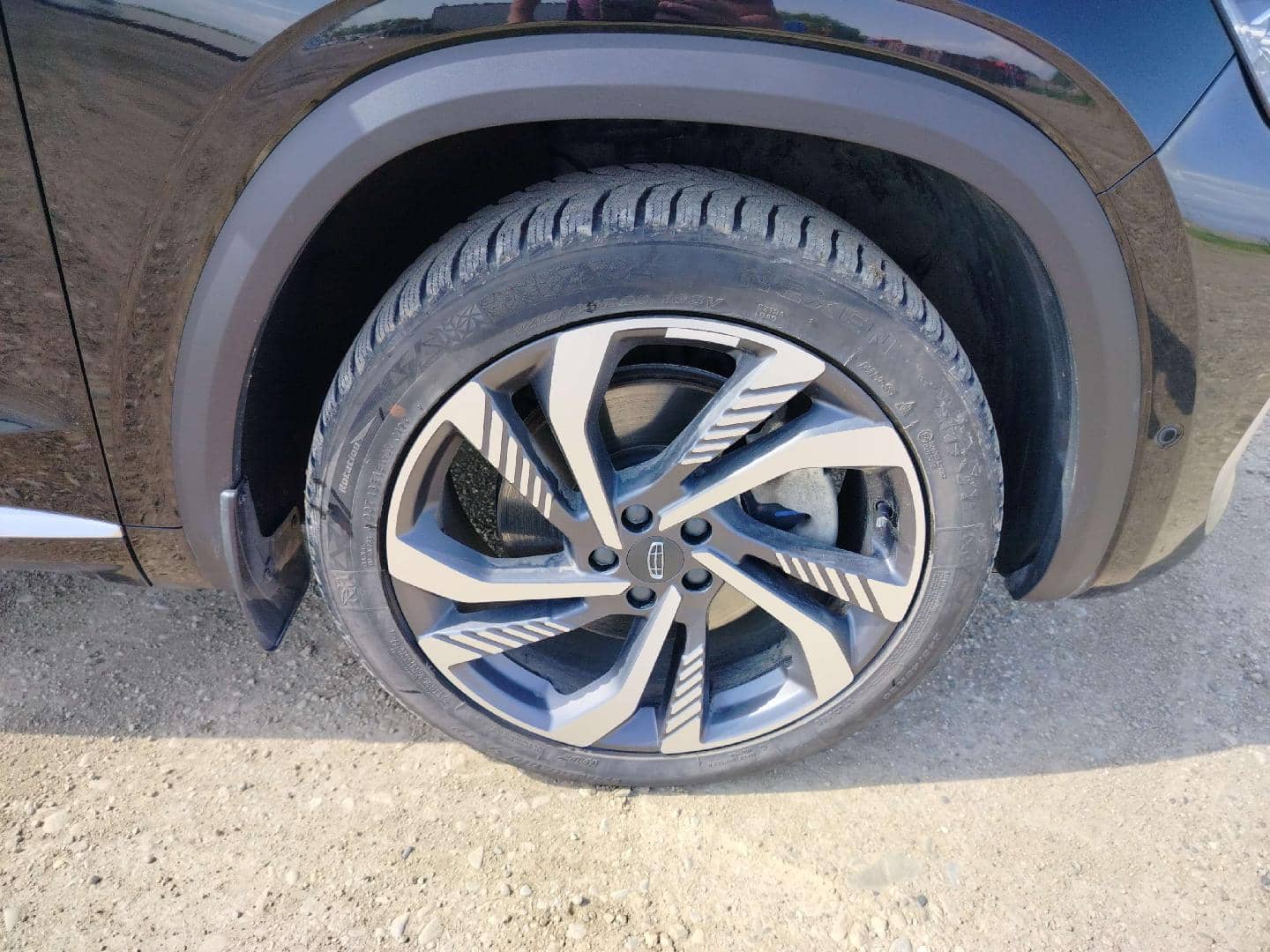 Geely Monjaro,  31 911 км, 2024 года в лизинг