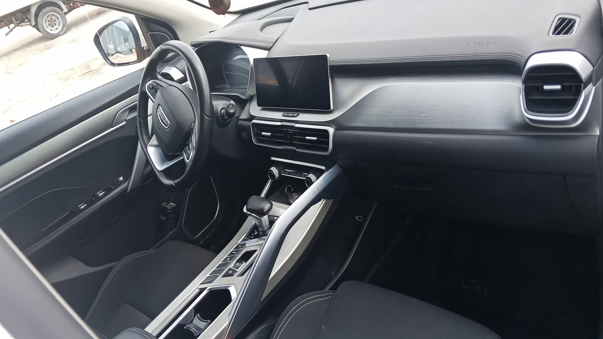 Geely Coolray,  213 006 км, 2023 года в лизинг