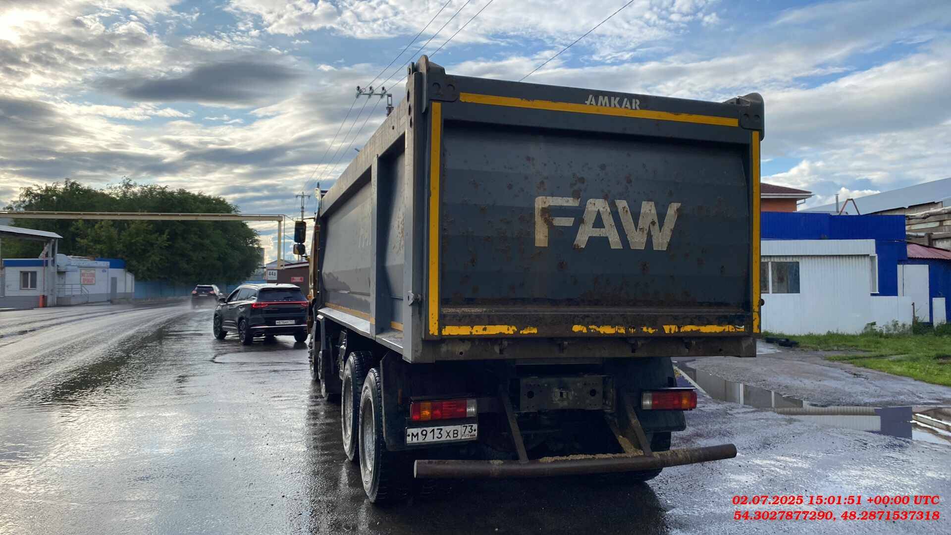 FAW CA3311P66K24T4E5 8х4,  143 417 км, 2021 года в лизинг