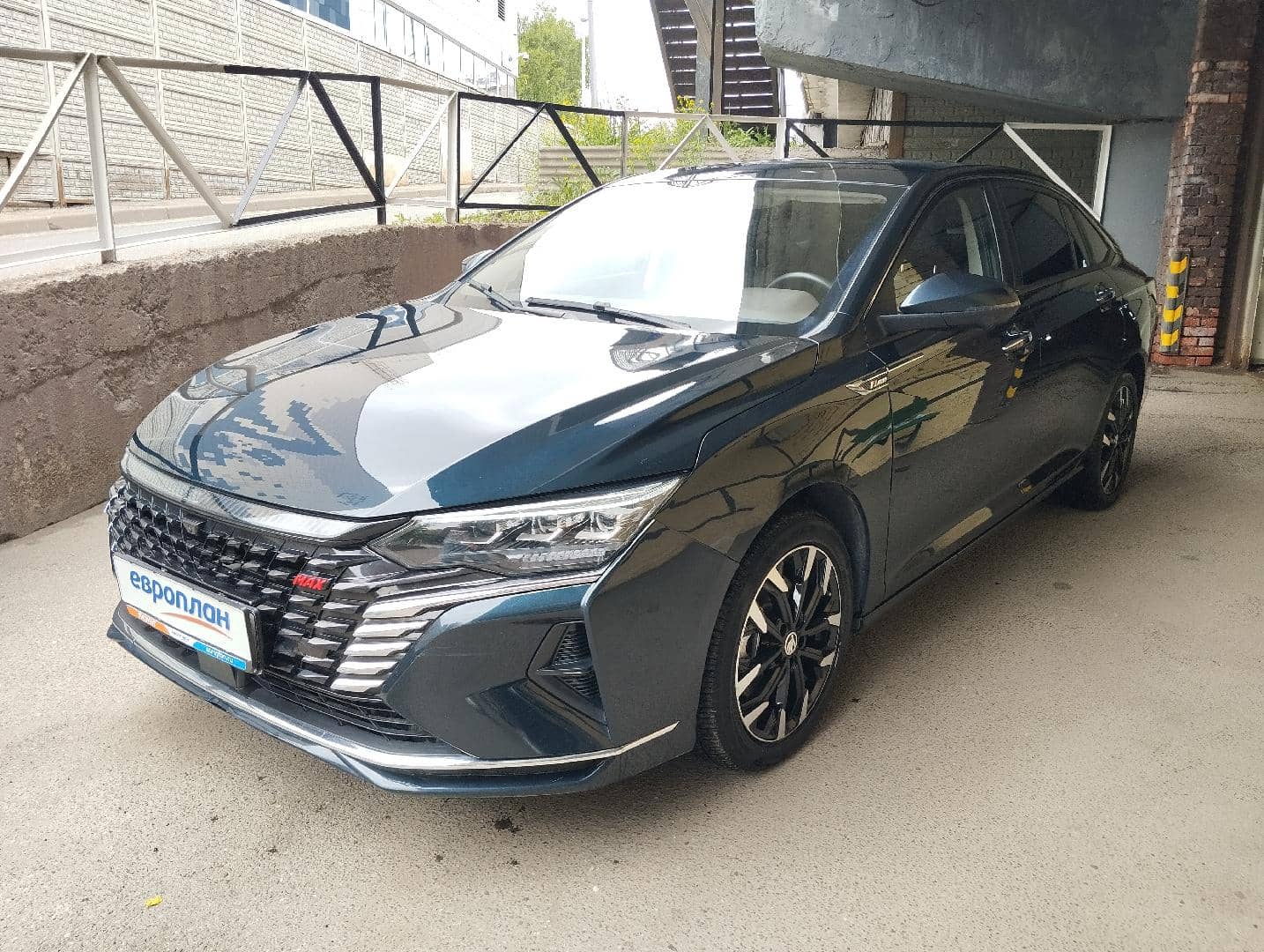 DongFeng Shine Max