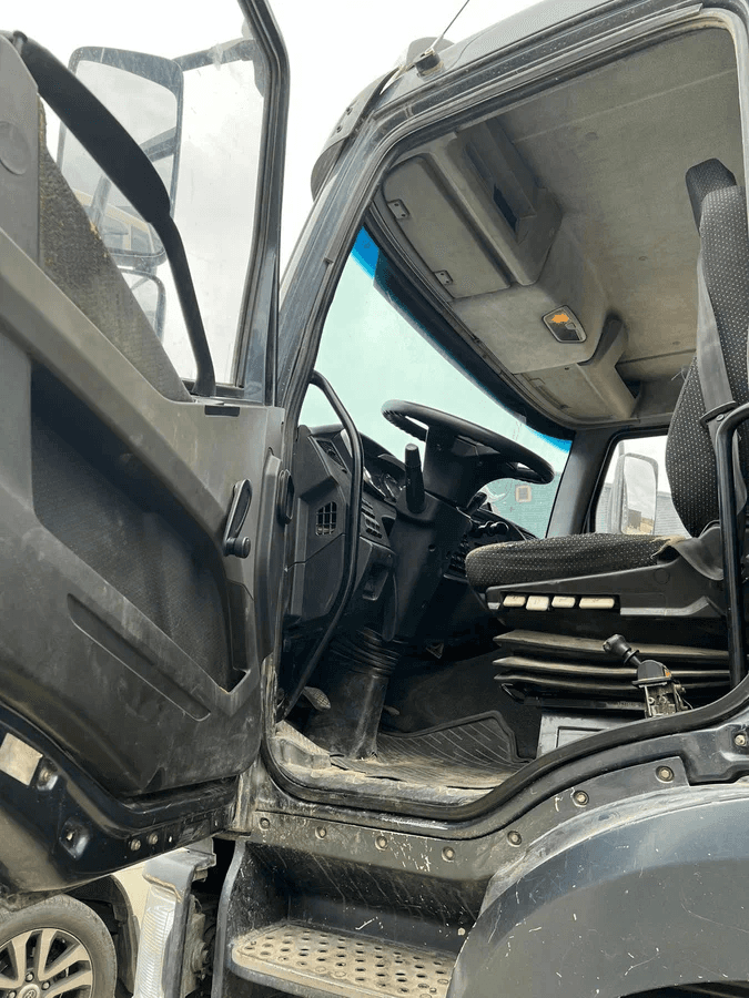 FAW CA3310P66K24T4E5 8х4,  68 031 км, 2022 года в лизинг