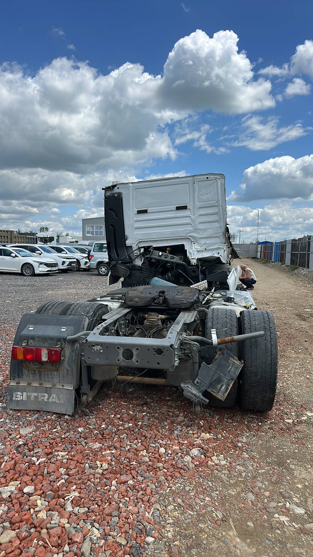 Sitrak C7H MAX ZZ4256V363HE1  ,  100 000 км, 2023 года в лизинг