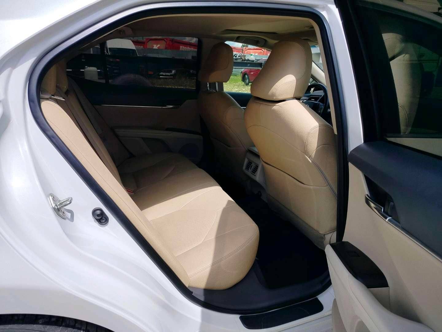 Toyota Camry,  184 731 км, 2022 года в лизинг