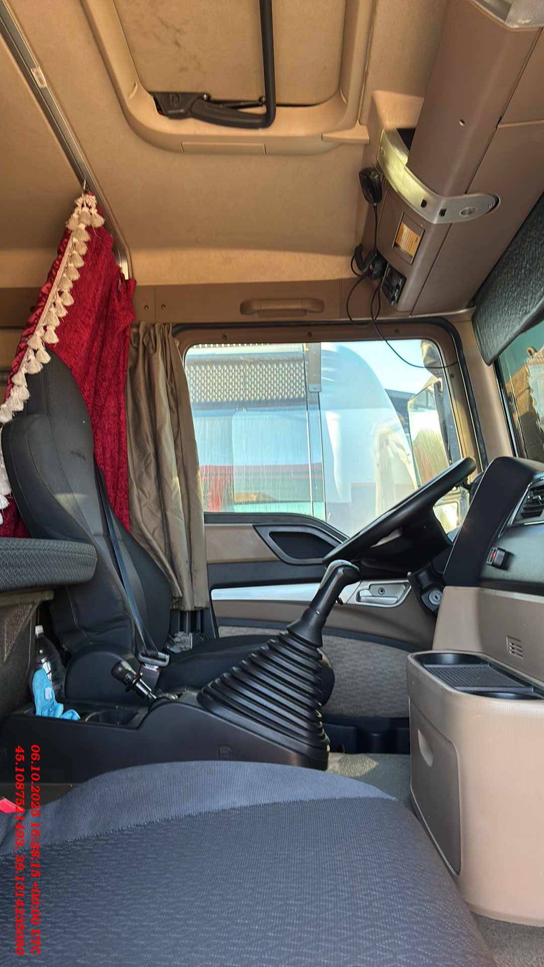 HOWO ZZ3317V386GE1 8х4,  126 657 км, 2022 года в лизинг