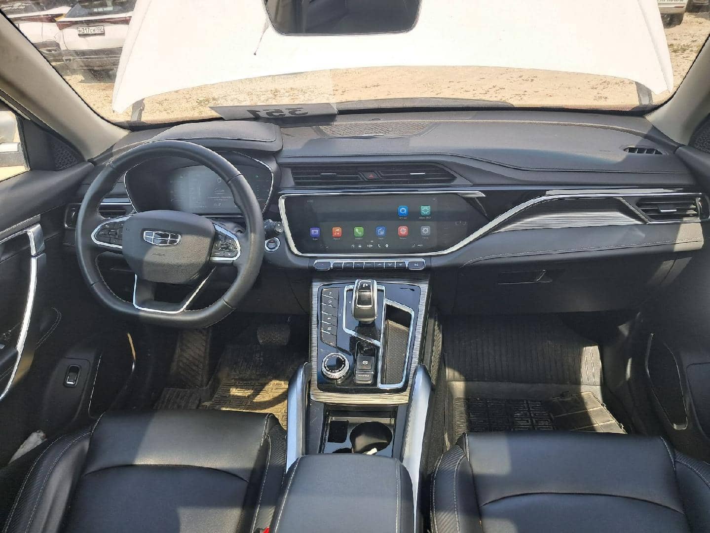 Geely Atlas Pro,  117 300 км, 2024 года в лизинг