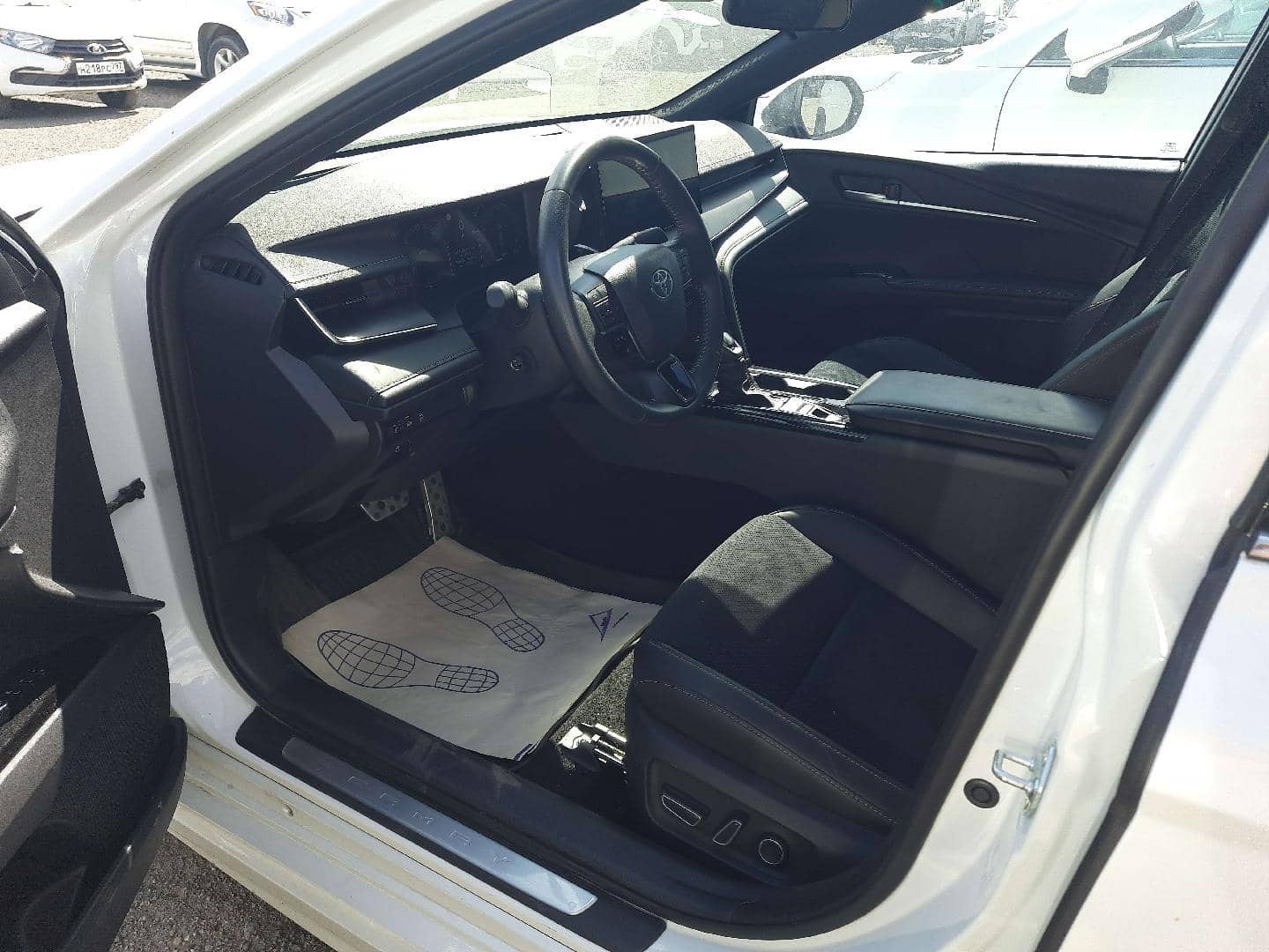 Toyota Camry,  47 165 км, 2024 года в лизинг