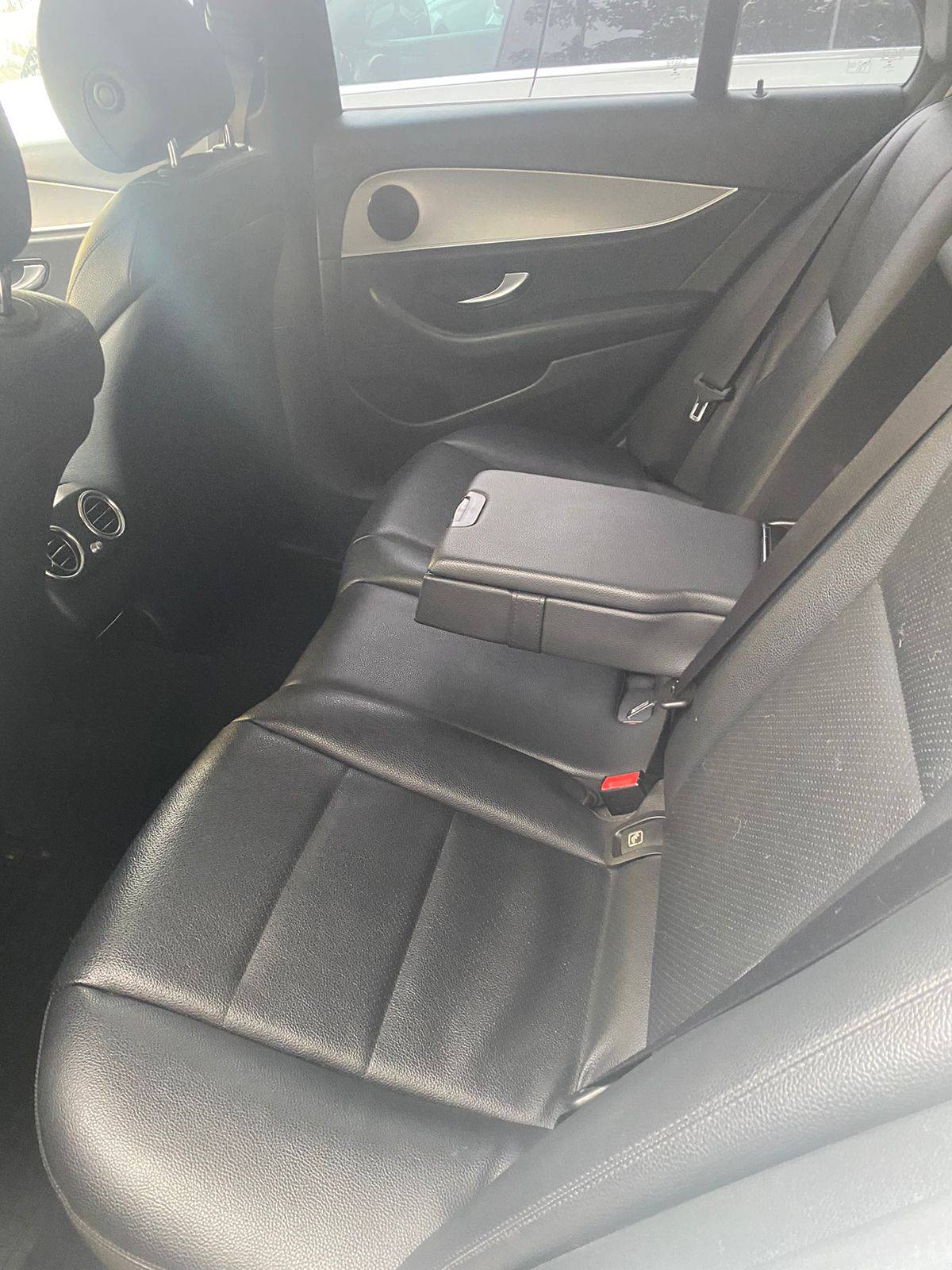 Mercedes-Benz E седан,  255 429 км, 2018 года в лизинг