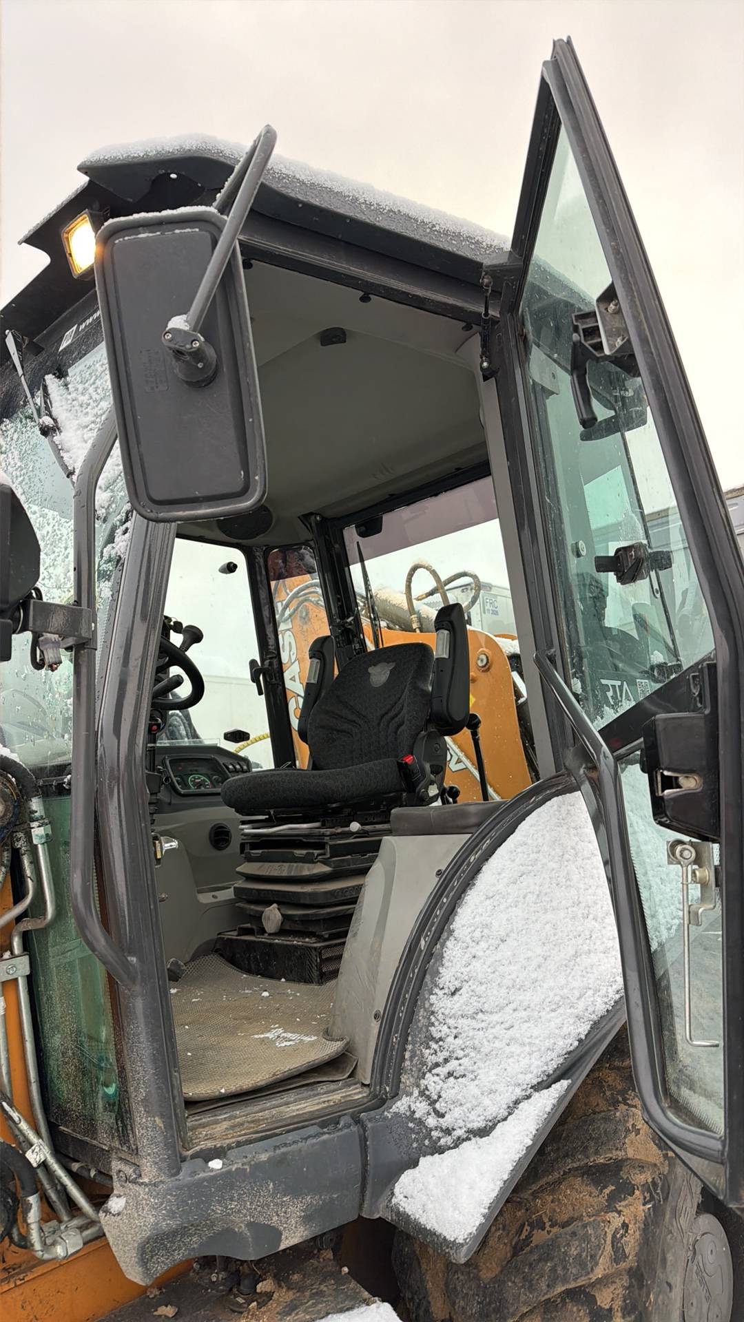 CASE 570SV, 2023 года в лизинг