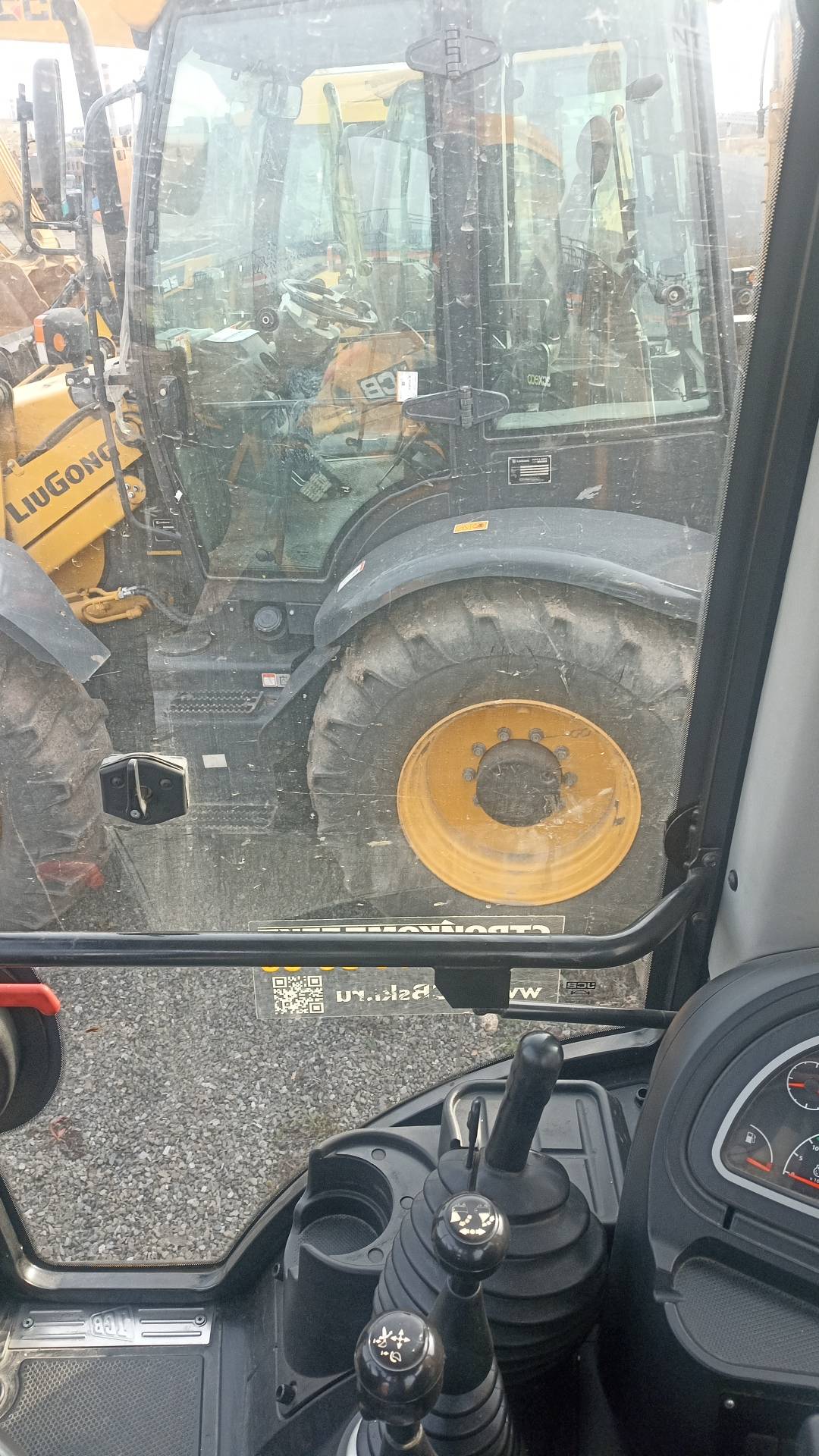 JCB 3CX, 2022 года в лизинг