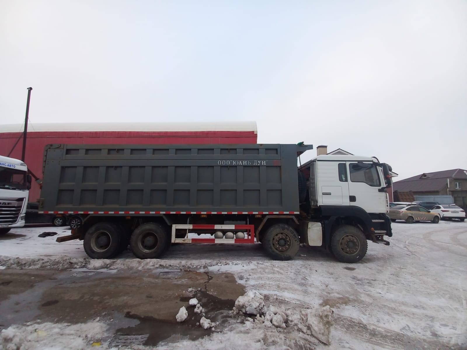 HOWO ZZ3317V386GE1 8х4 Лот 000000875